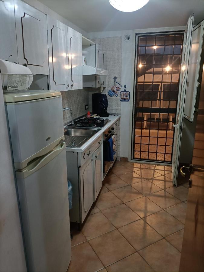 Hakuna Matata ,Grazioso Appartamento In Centro Caserta Exterior foto